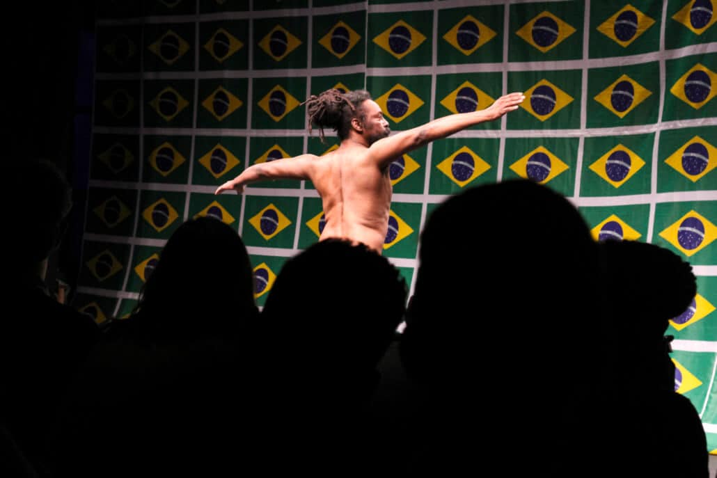 Luiz de Abreu, O samba do crioulo doido, 2004-2013. Vídeo, 22’28”. Photographer: Renata D'Almeida. Courtesy of the artist & photographer.